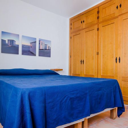 Apartamentos O2 Conil Conil De La Frontera Quarto foto